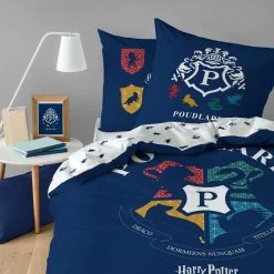 Harry Potter Dekbedovertrek Poudlard - Eenpersoons - 140 X 200 Cm - Katoen -Bedbekleding schommelt. 1000028637 0102