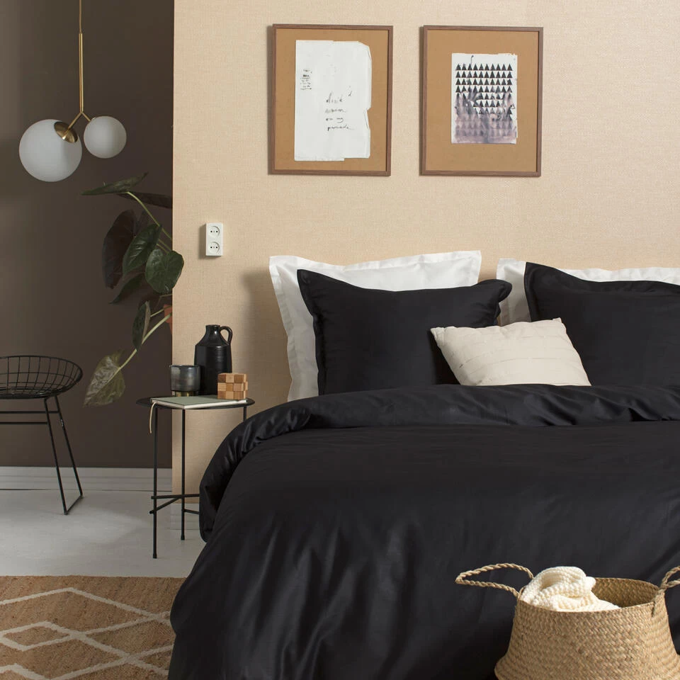 Cinderella Dekbedovertrek Satijn - 260x200/220 Cm - Zwart 2 Cinderella Dekbedovertrek Satijn - 260x200/220 Cm - Zwart - Afbeelding 2