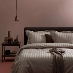 Dekbedovertrek Damai Linea Cement Satijn-260x200/220 7 Dekbedovertrek Damai Linea Cement Satijn-260x200/220 -Bedbekleding schommelt. 1000034525 0103