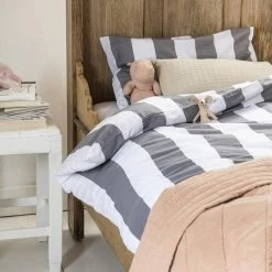 Cinderella Dekbedovertrek Jacky - Katoen - 200x200/220 Cm - Anthracite 7 Cinderella Dekbedovertrek Jacky - Katoen - 200x200/220 Cm - Anthracite -Bedbekleding schommelt. 1000041603 0103