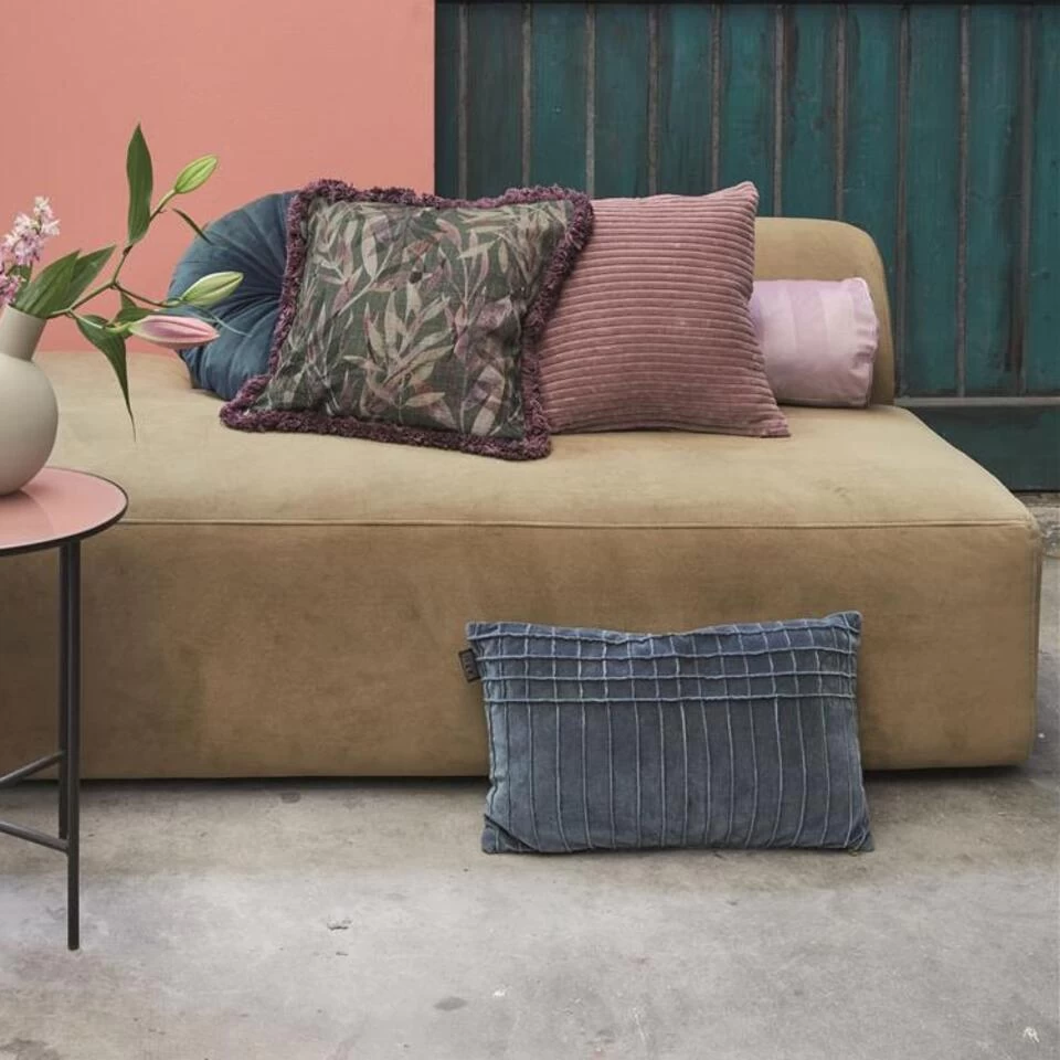 KAAT Amsterdam Sierkussen Ribbed Roze 3 KAAT Amsterdam Sierkussen Ribbed Roze - Afbeelding 3