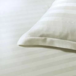 Papillon Dekbedovertrek Satijn Streep - 200x200/220 Cm - Crème 5 Papillon Dekbedovertrek Satijn Streep - 200x200/220 Cm - Crème -Bedbekleding schommelt. 1157282028 0102