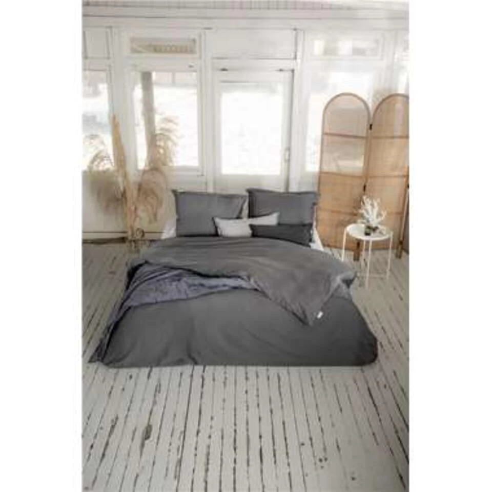 Walra - Dekbedovertrek Vintage Satin - 200x220 Cm - Antraciet 4 Walra - Dekbedovertrek Vintage Satin - 200x220 Cm - Antraciet - Afbeelding 4