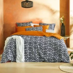 De Witte Lietaer Dekbedovertrek Tiger - Hotelmaat - 260 X 240 Cm 7 De Witte Lietaer Dekbedovertrek Tiger - Hotelmaat - 260 X 240 Cm -Bedbekleding schommelt. 1296343011 0103