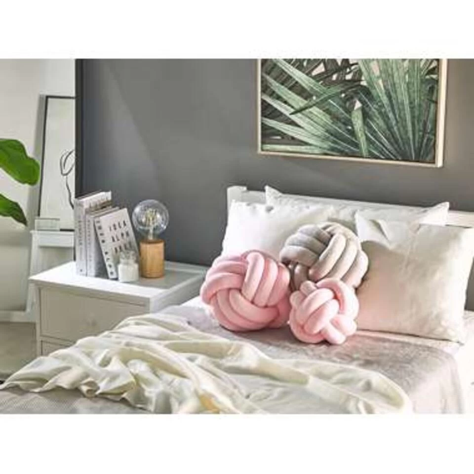 Beliani Sierkussen MALNI - Roze Fluweel 2 Beliani Sierkussen MALNI - Roze Fluweel - Afbeelding 2