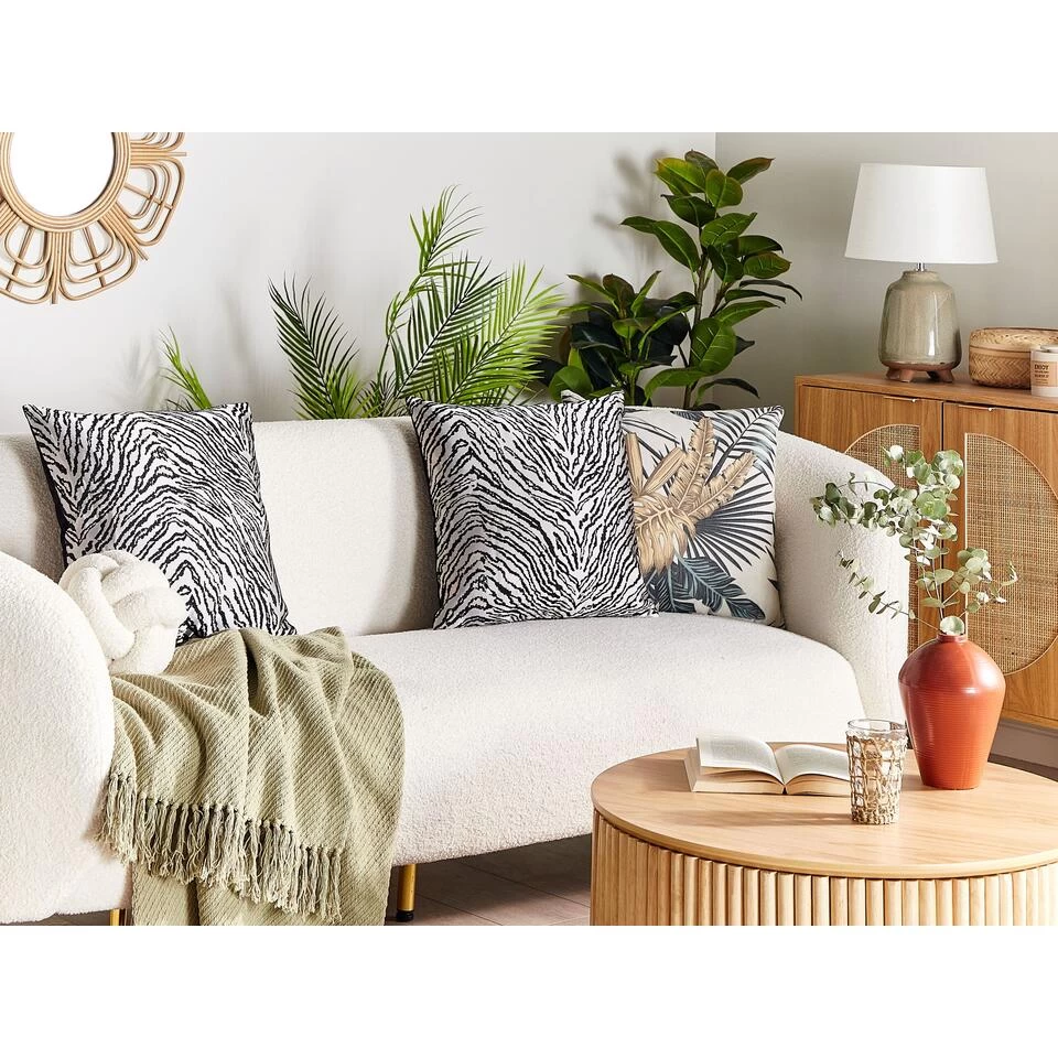 Beliani Sierkussen MANETTI - Zwart Polyester 2 Beliani Sierkussen MANETTI - Zwart Polyester - Afbeelding 2