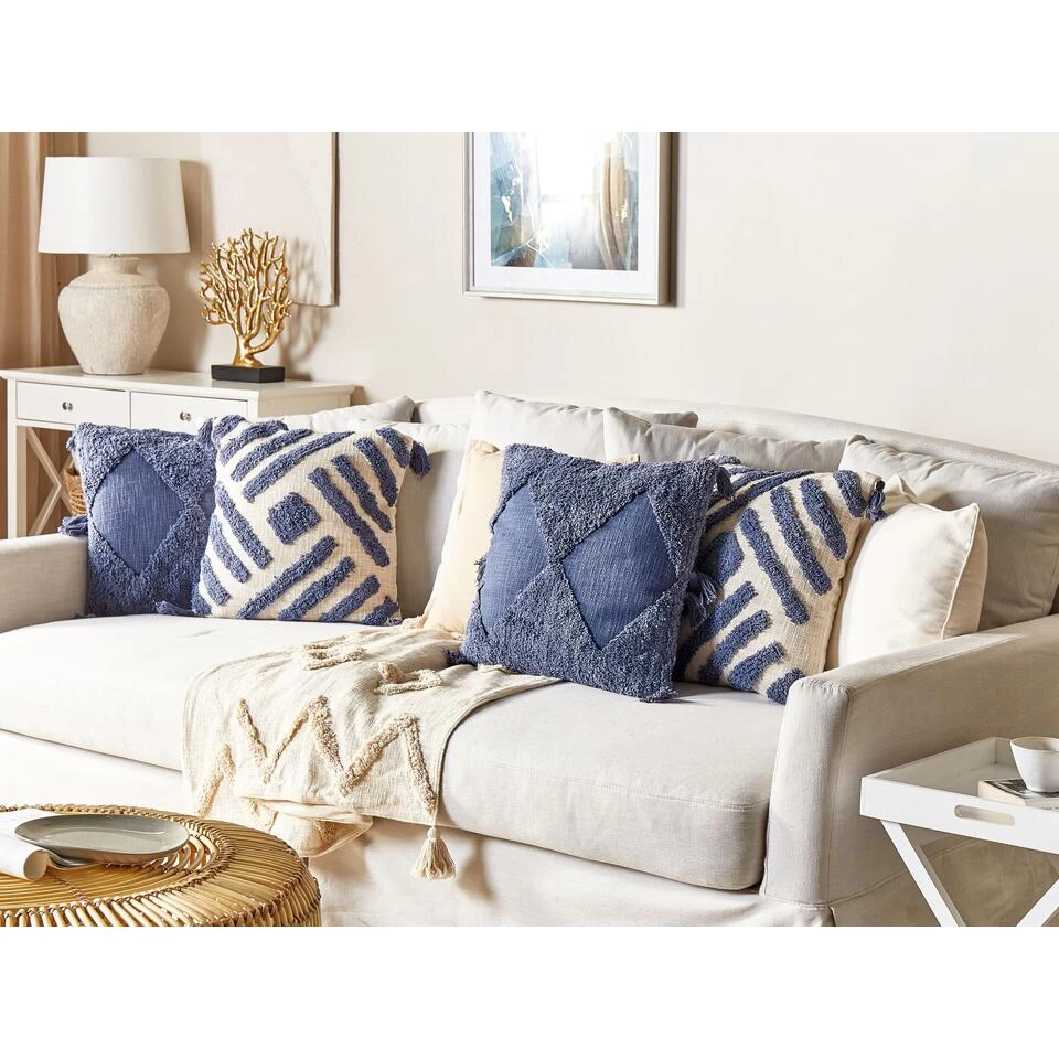 Beliani Sierkussen AVIUM - Blauw Katoen 2 Beliani Sierkussen AVIUM - Blauw Katoen - Afbeelding 2