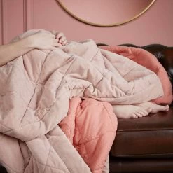 KAAT Amsterdam Plaid Ogibly - Roze - 260x260 Cm -Bedbekleding schommelt. 81024741 0200