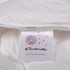 Cinderella Dekbed Classic 2.0 - 4-seizoenen - 140x220 Cm -Bedbekleding schommelt. 81029419 0400