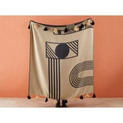 Beliani Plaid THAPREK - Beige Acryl -Bedbekleding schommelt. 9f4f0a154c4c4e349977eb718270ba64